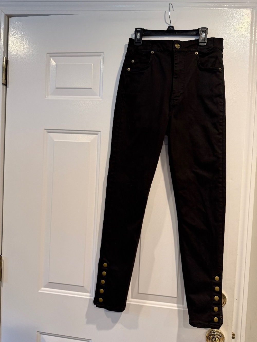 Frame Straight Leg Jeans in Black Gold Snap Leg Size 27